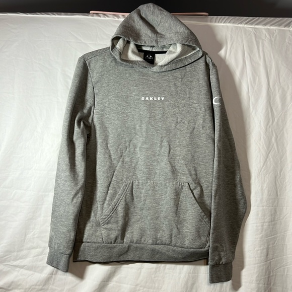 Oakley Other - 2/$20 Oakley Regular Fit Gray Hoodie